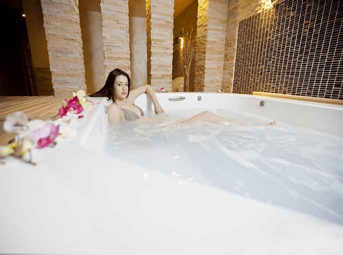 Sapanca'da Isıtmalı Havuzlu Bungalov Tatili